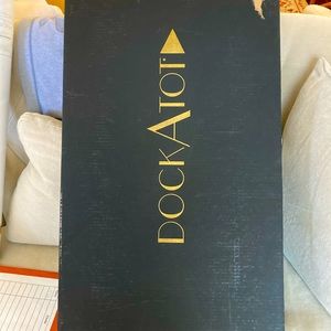 Dockatot NWT